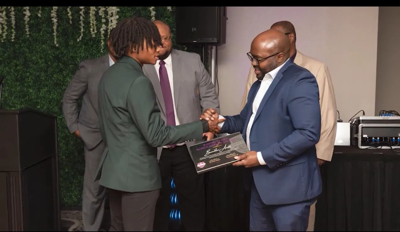Rising STARs Scholarship